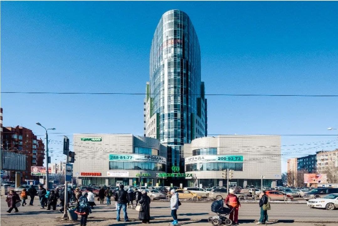 Вход с "Green plaza" 2